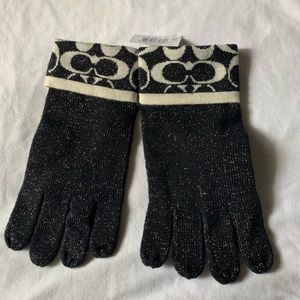 COACH GLOVES — black and white
